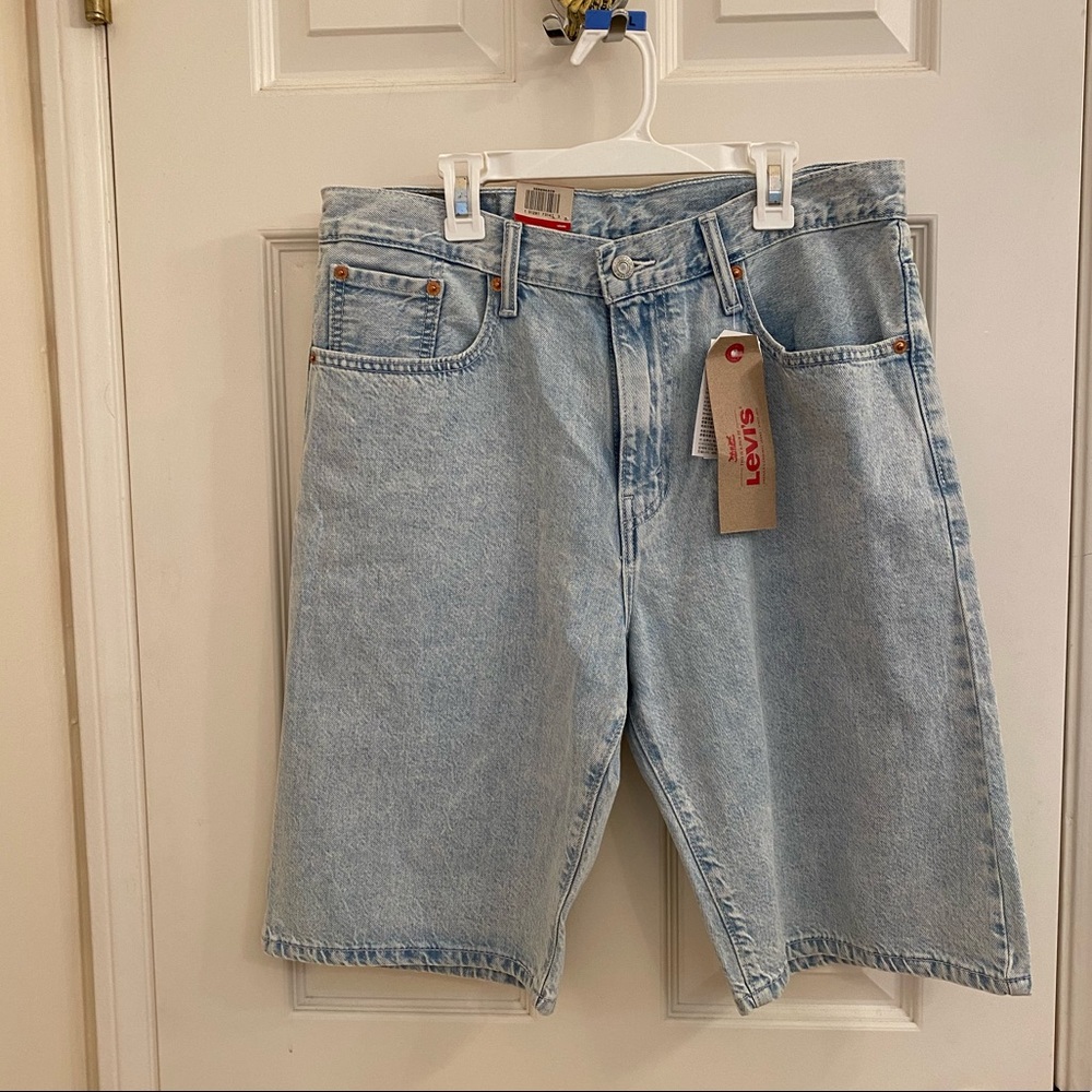 Men’s Levi’s shorts